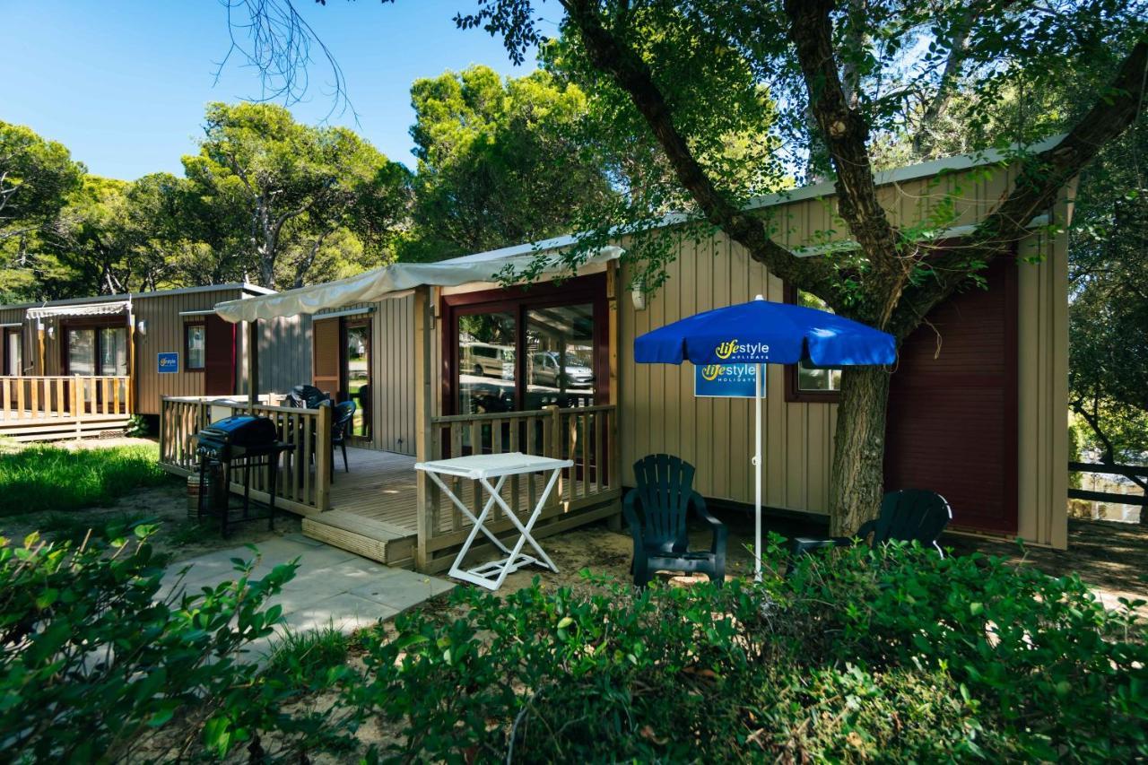 Castell Montgri - Mobile Homes By Lifestyle Holidays L'Estartit Extérieur photo
